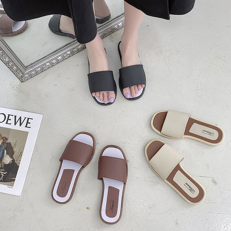 Flat Sandals for Women